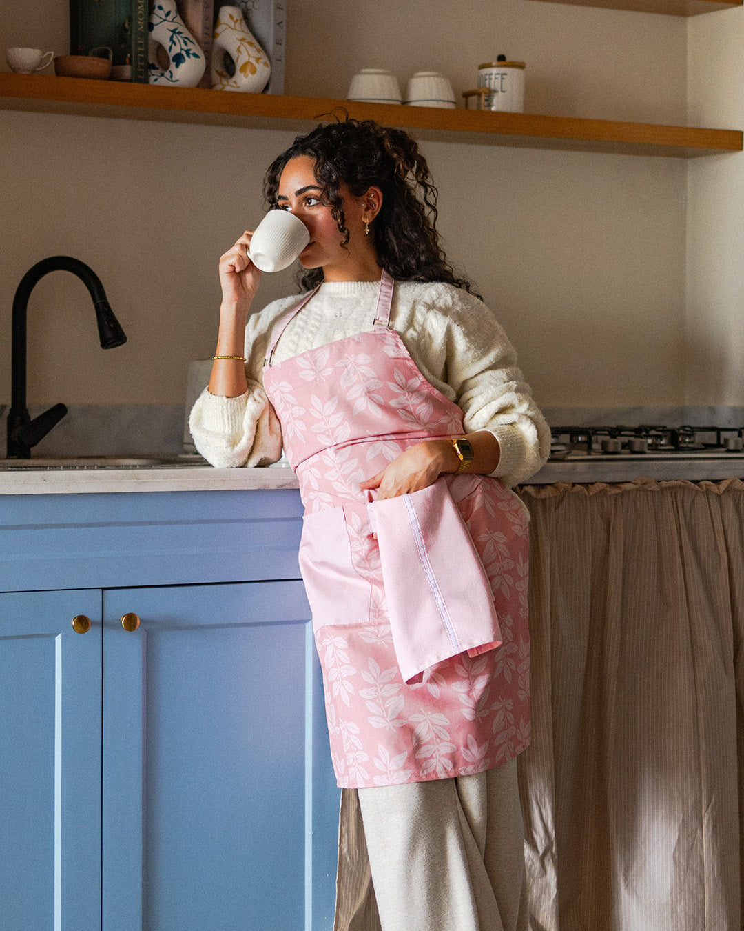Ghazl Banat Apron