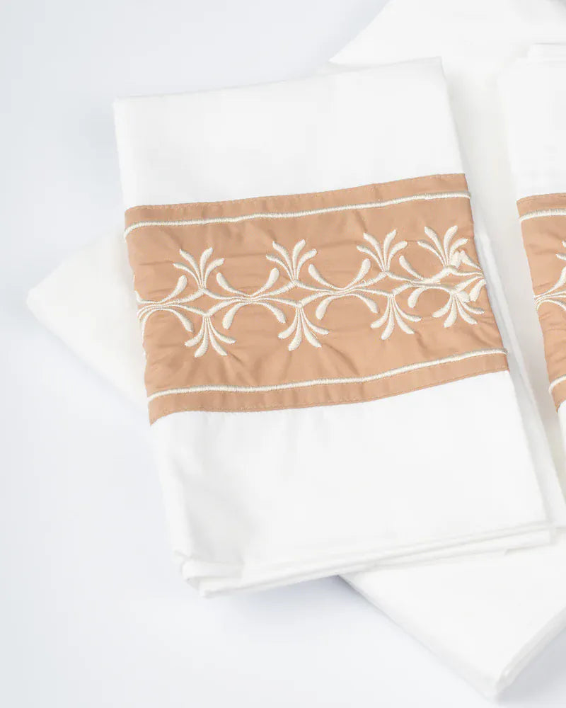 Whispers of Love Bedsheet
