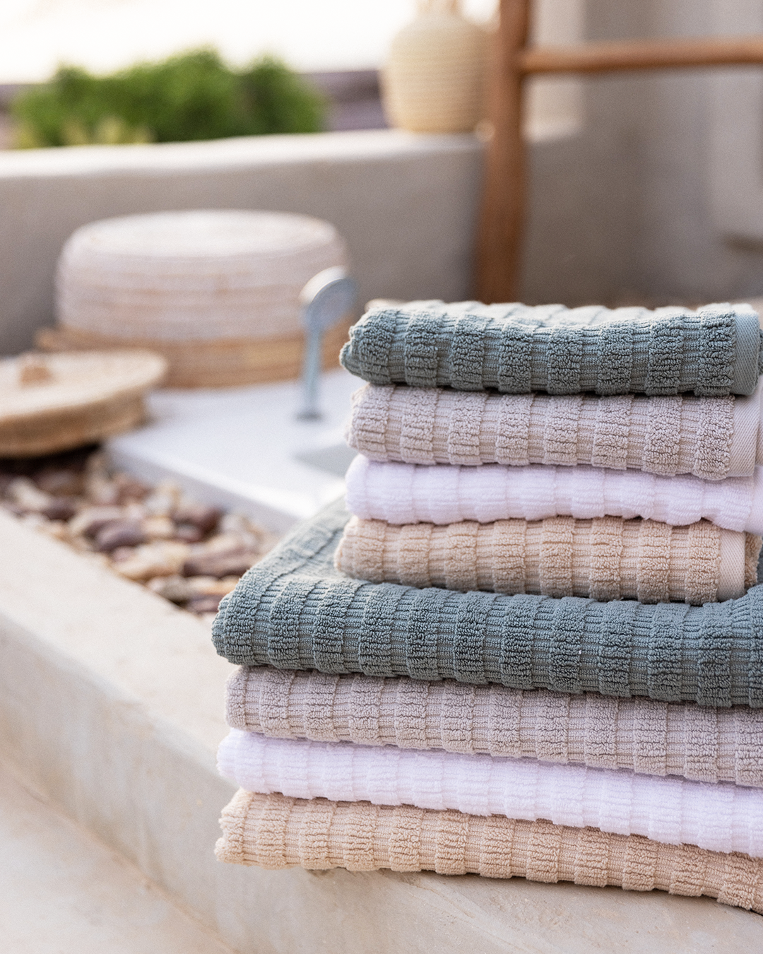 Soft Ribbed Jacquard Towel 600 GSM