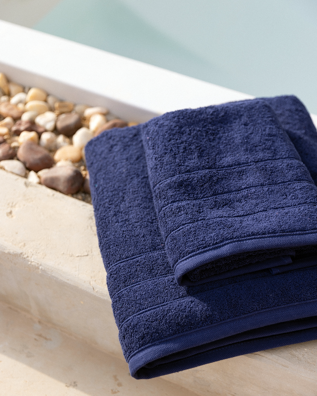 Essential Trim Towel 600 GSM