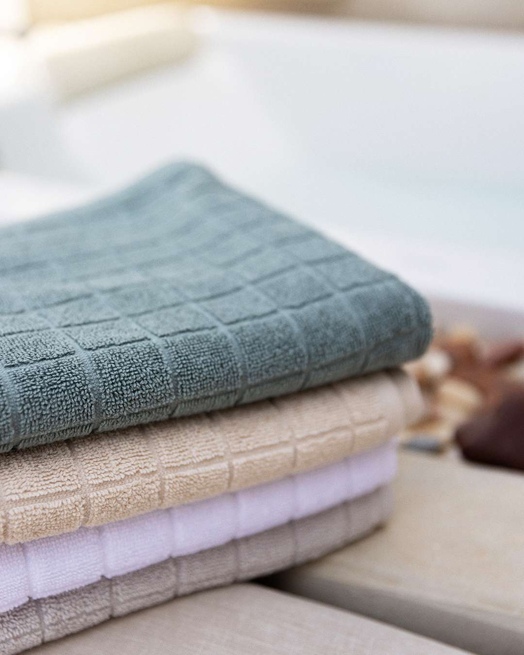 Grid Jacquard Towel 600 GSM