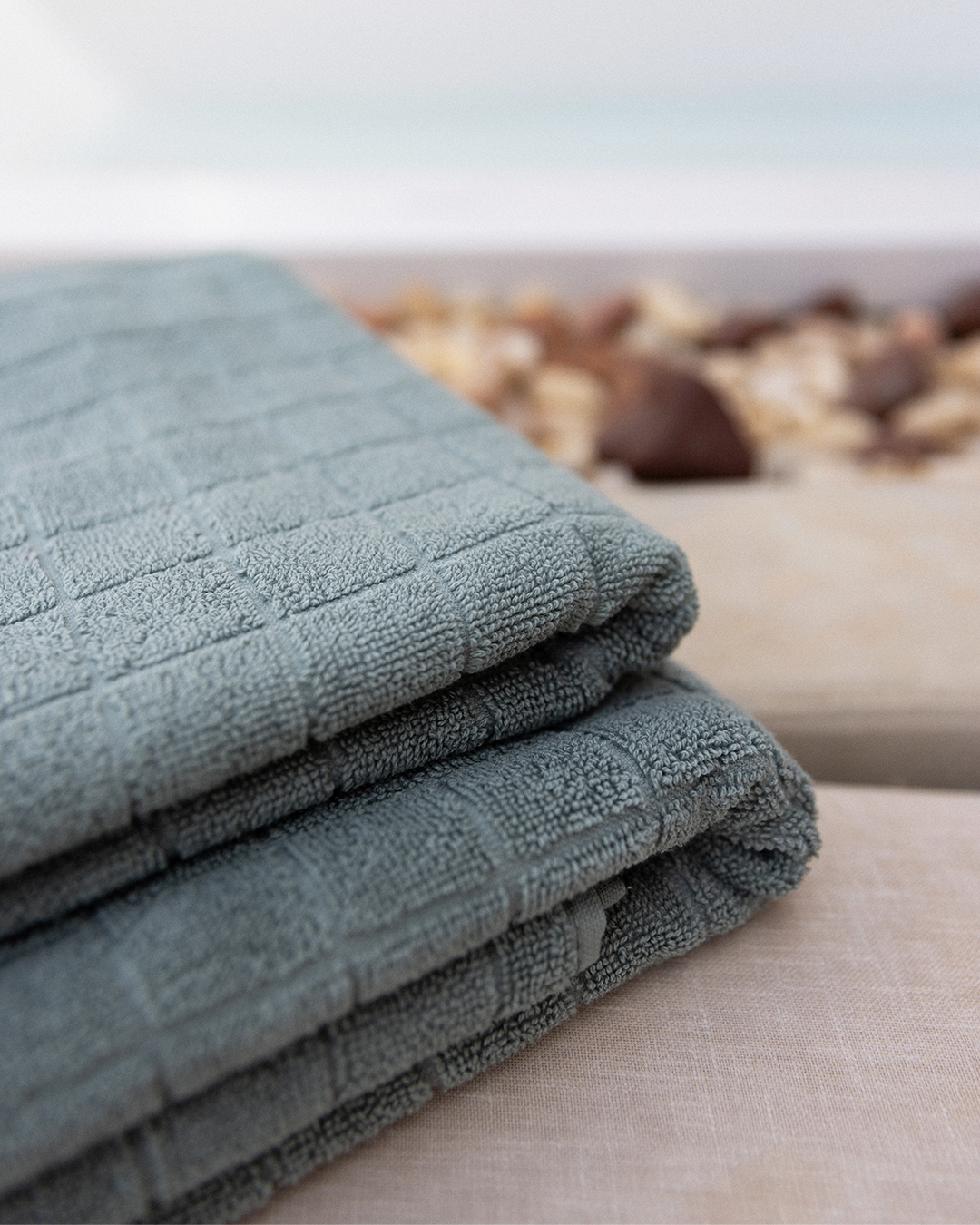 Grid Jacquard Towel 600 GSM