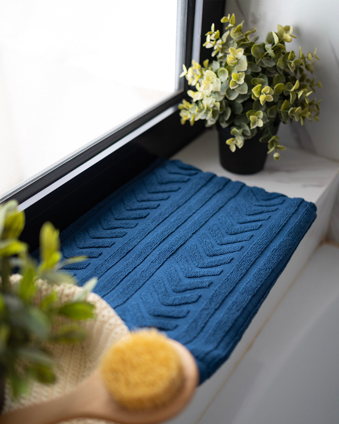 Streams Jacquard Towel 600 GSM