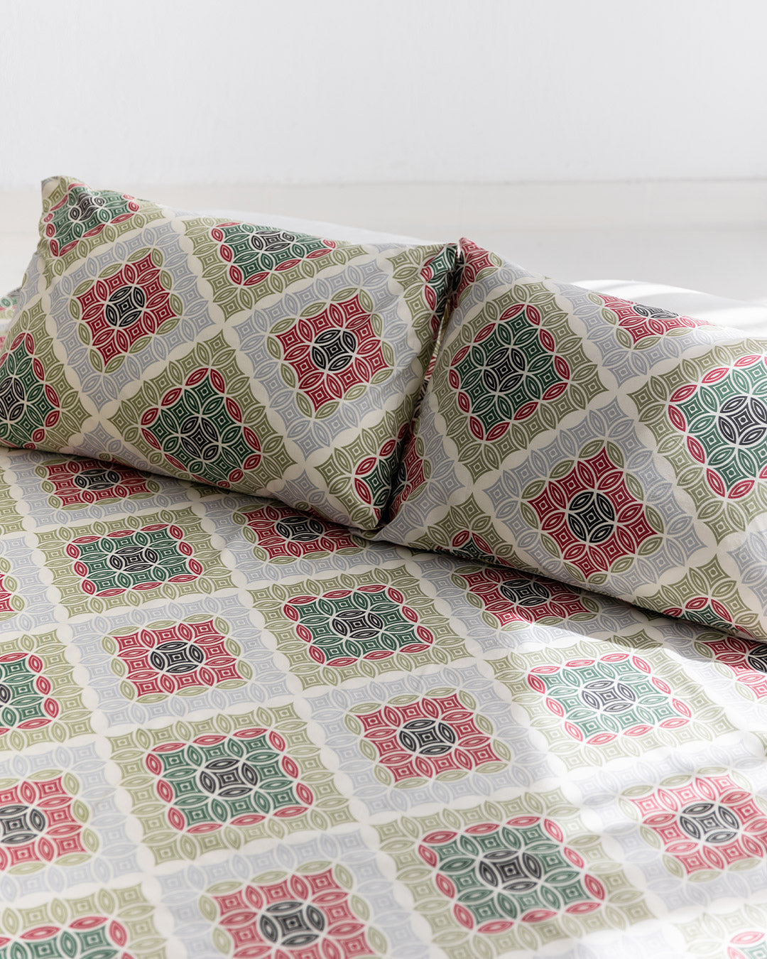 Crimson Flat Bedsheet