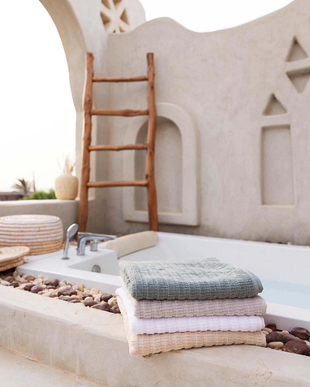 Soft Ribbed Jacquard Towel 600 GSM